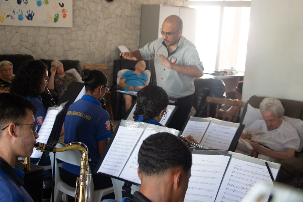 Imagem da notícia 'Banda Musical se apresentou na Casa de Repouso Alvorada'