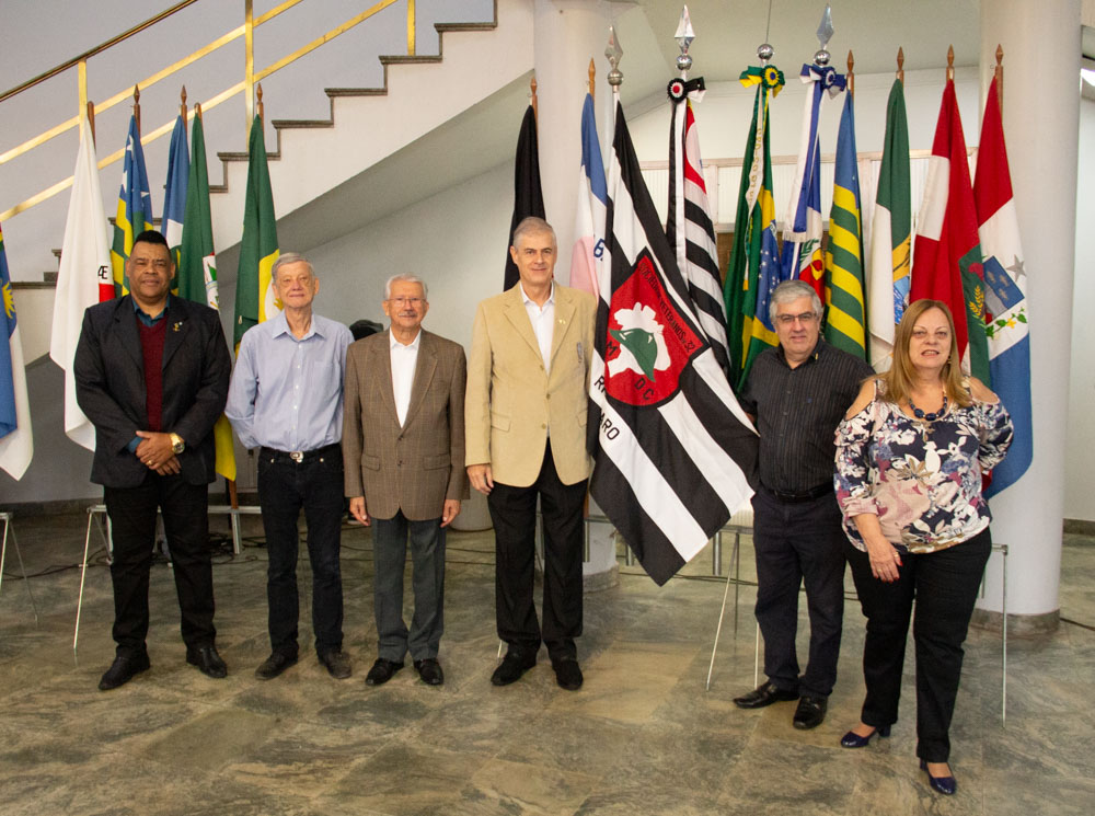 Imagem da notícia 'Guarda Mirim de Rio Claro participa de Ato Cívico em Comemoração aos 92 anos da Revolução Constitucionalista'