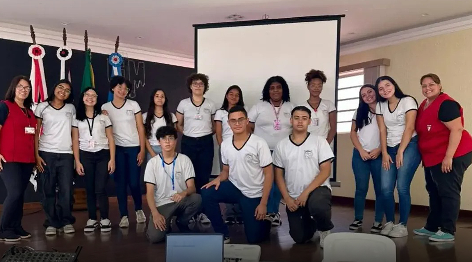 Imagem da notícia 'Alunos do CP-54 apresentam trabalhos sobre valores que nomeiam suas turmas'