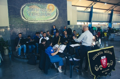Imagem da notícia 'Banda Musical encanta o público na Feira do Produtor de São Pedro'