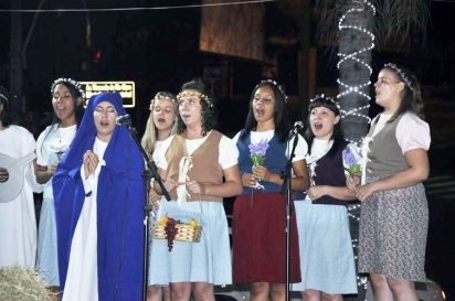 Imagem da notícia 'Coral da Guarda Mirim se apresentou na Praça Dalva de Oliveira'