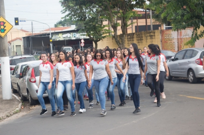 Imagem da notícia 'Guardinhas ensaiam para o Desfile Cívico de Rio Claro'